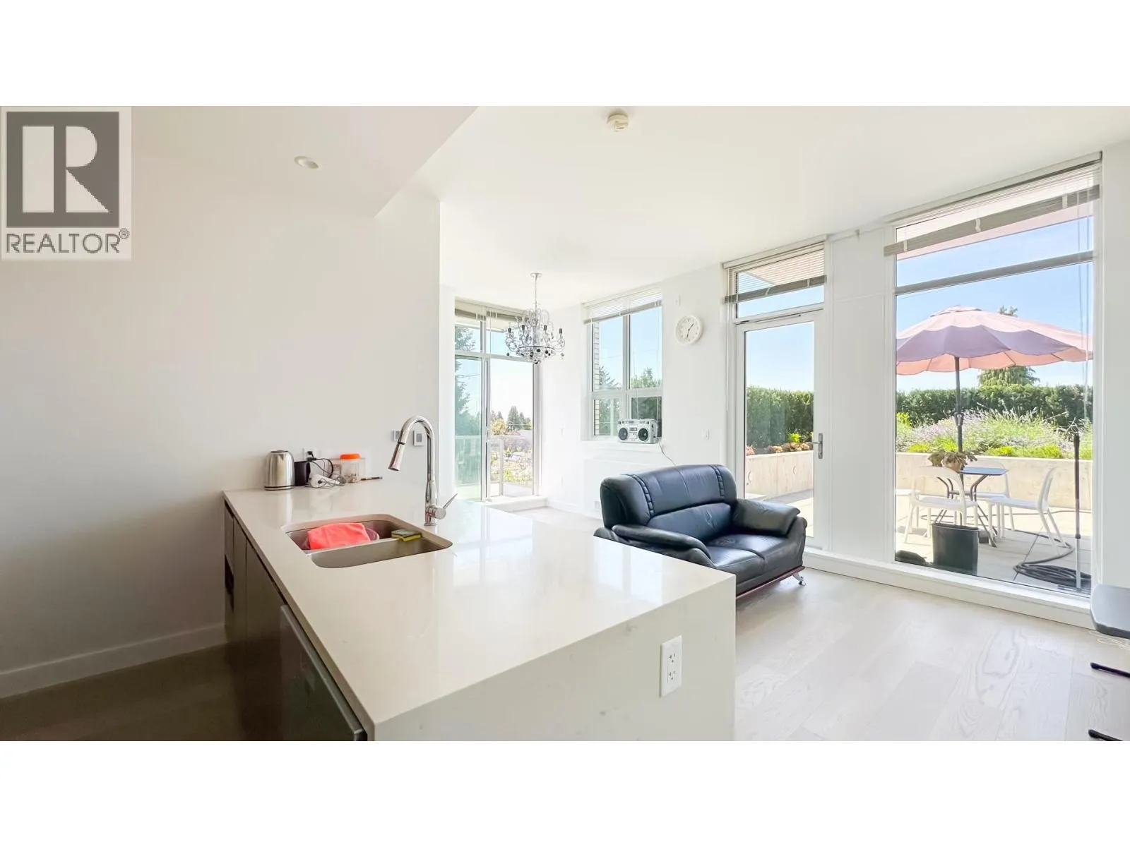 308 6733 CAMBIE STREET