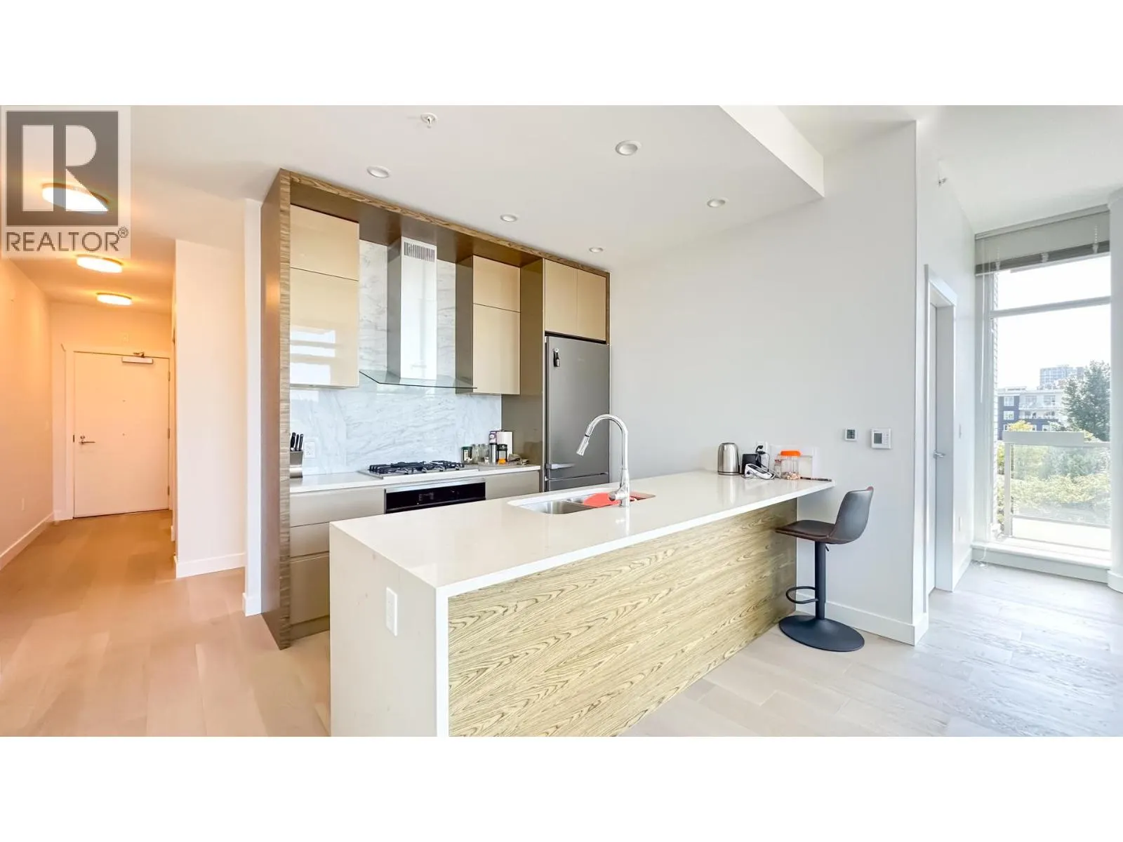 308 6733 CAMBIE STREET
