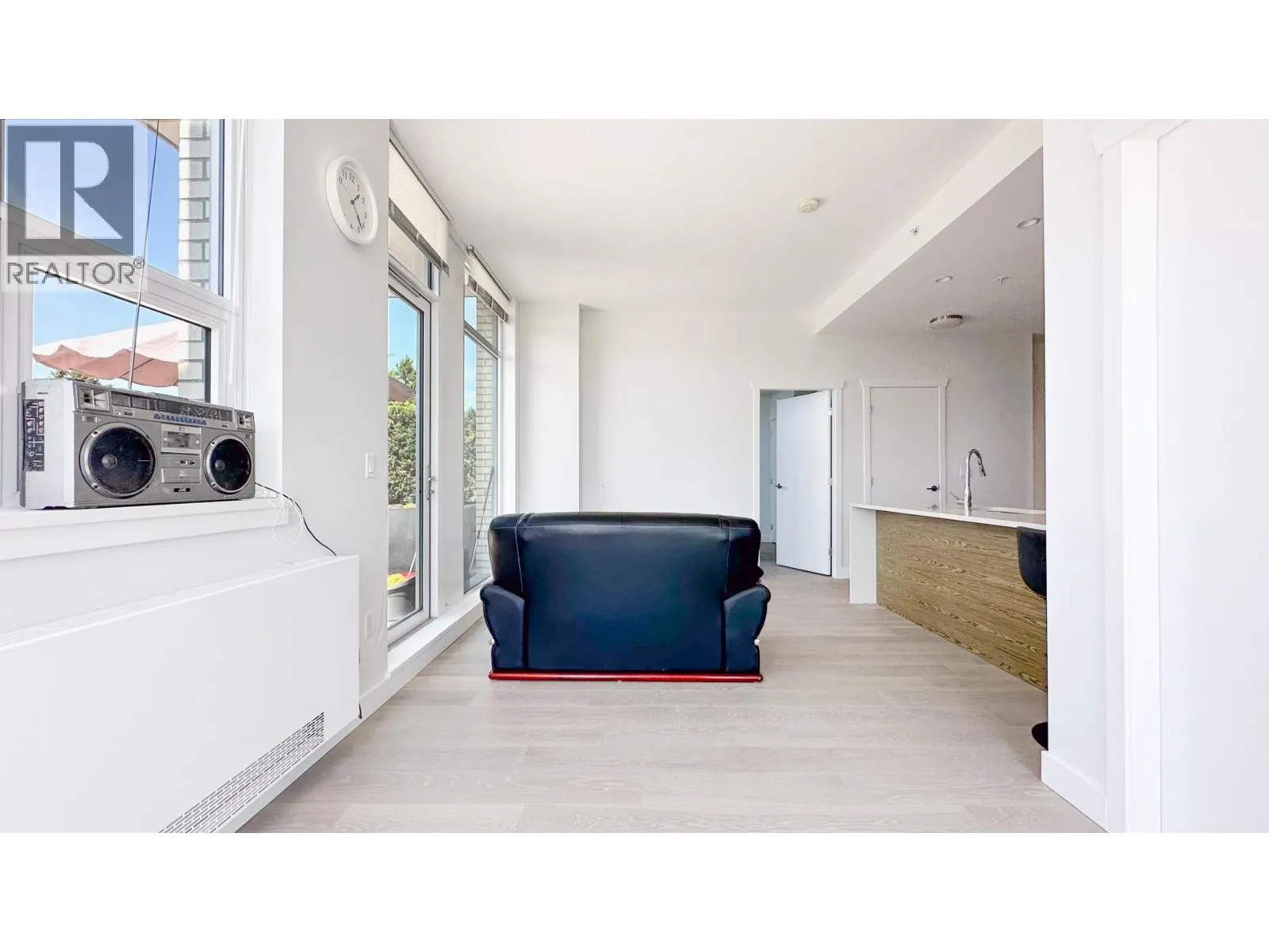 308 6733 CAMBIE STREET