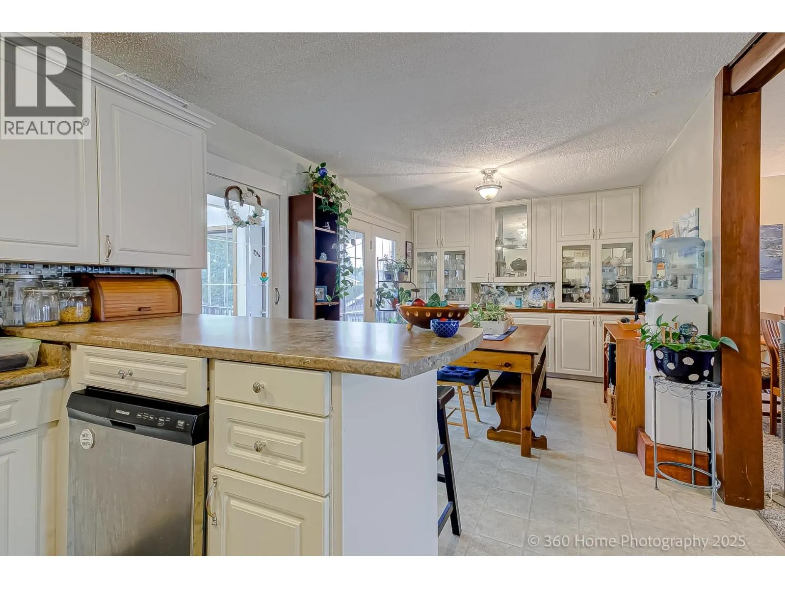 4529 SAVOY STREET