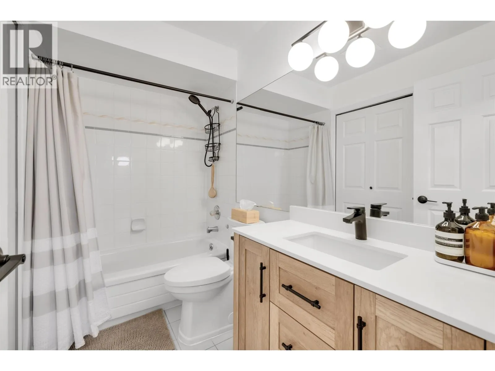 D302 4845 53 STREET