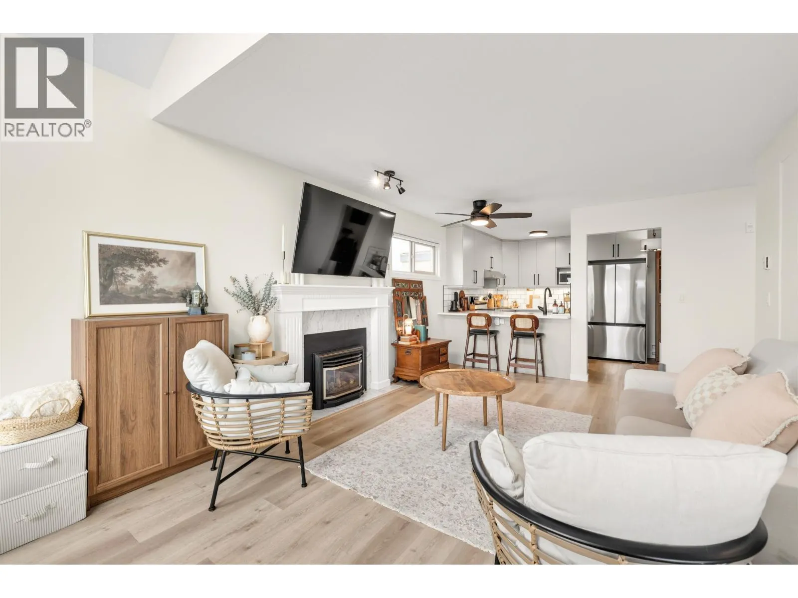 D302 4845 53 STREET
