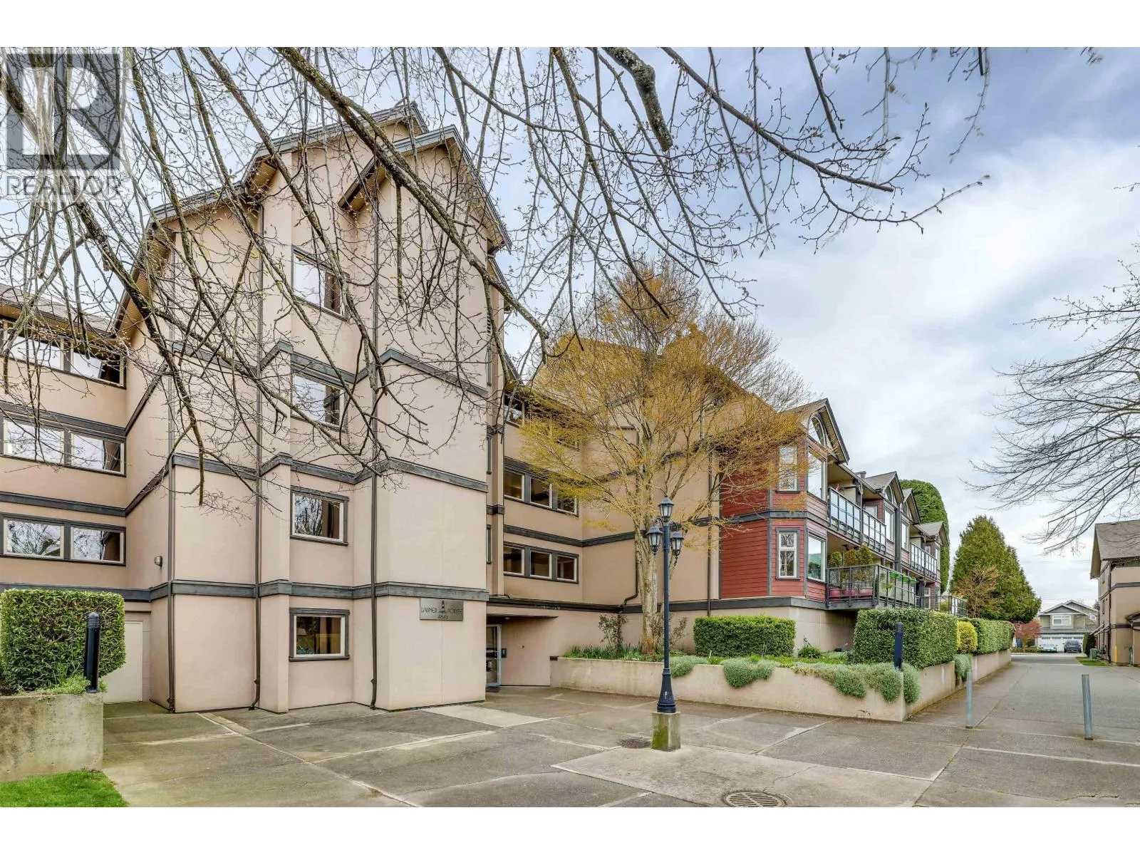 D302 4845 53 STREET