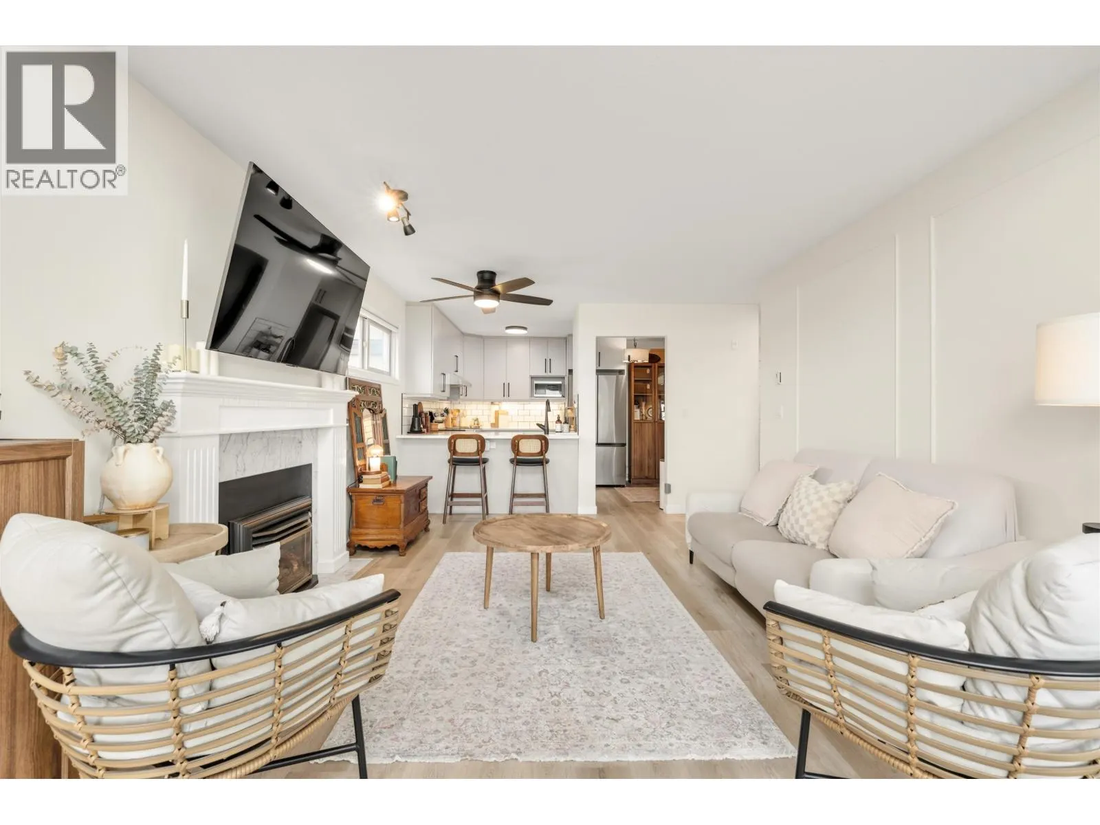 D302 4845 53 STREET
