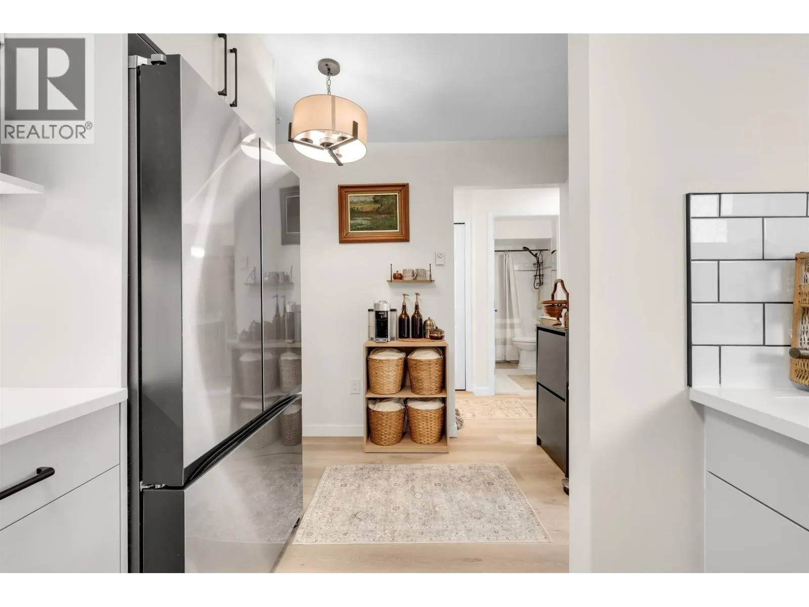 D302 4845 53 STREET
