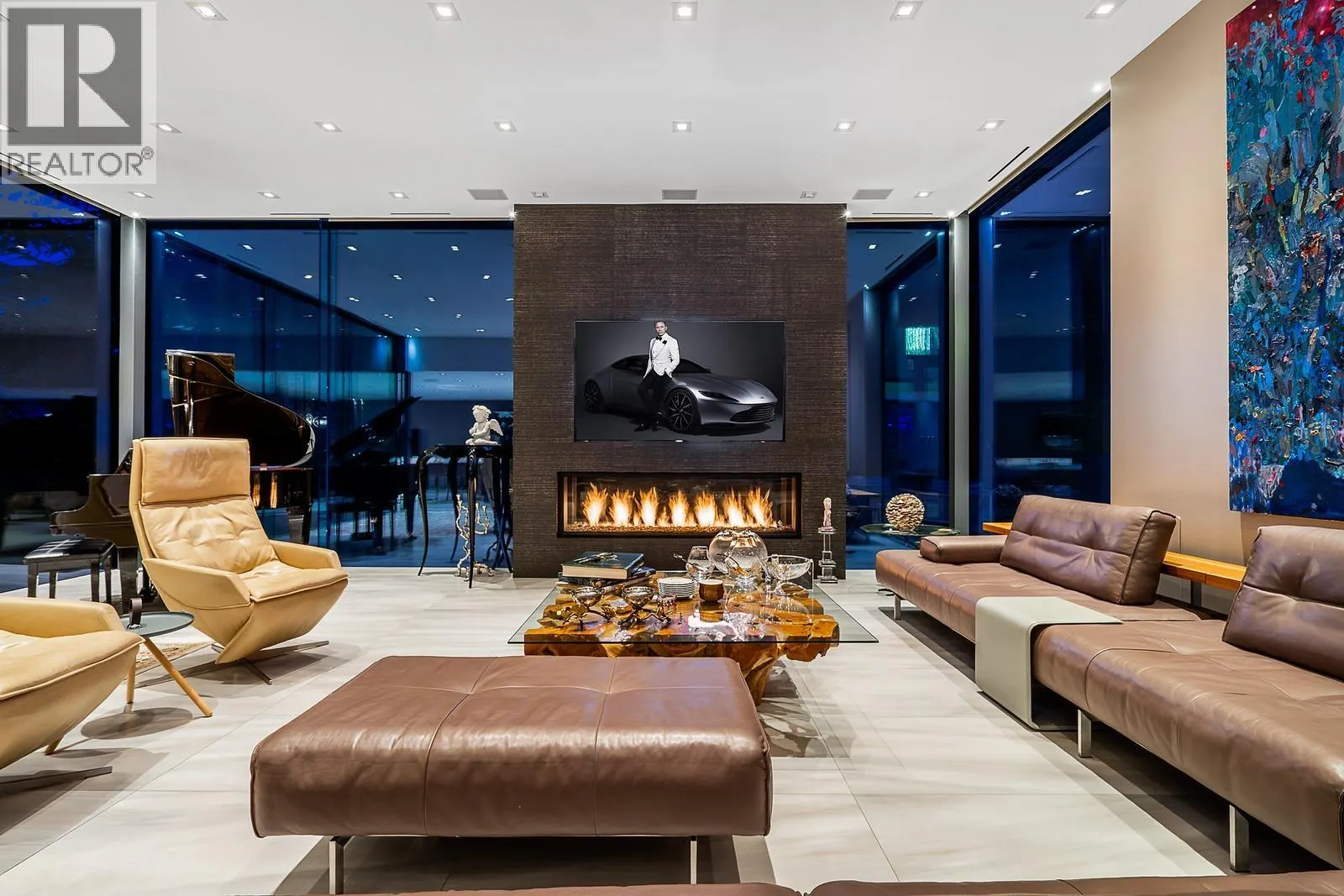 2331 WESTHILL DRIVE