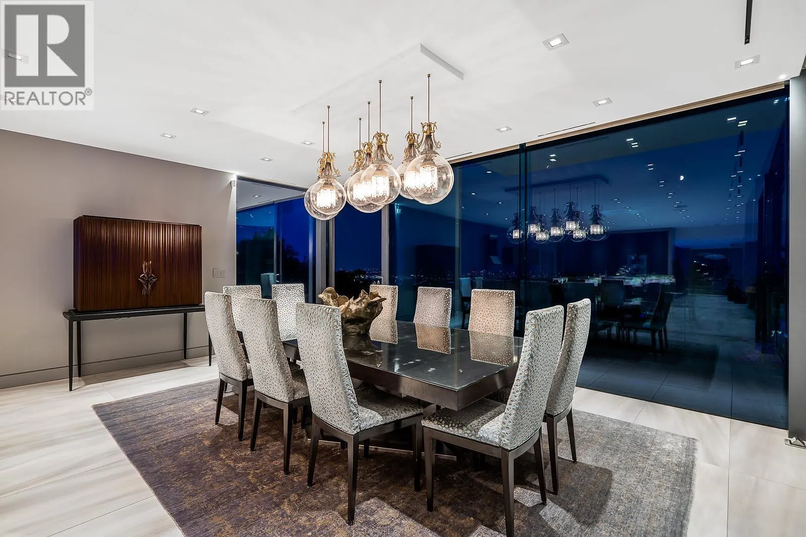 2331 WESTHILL DRIVE
