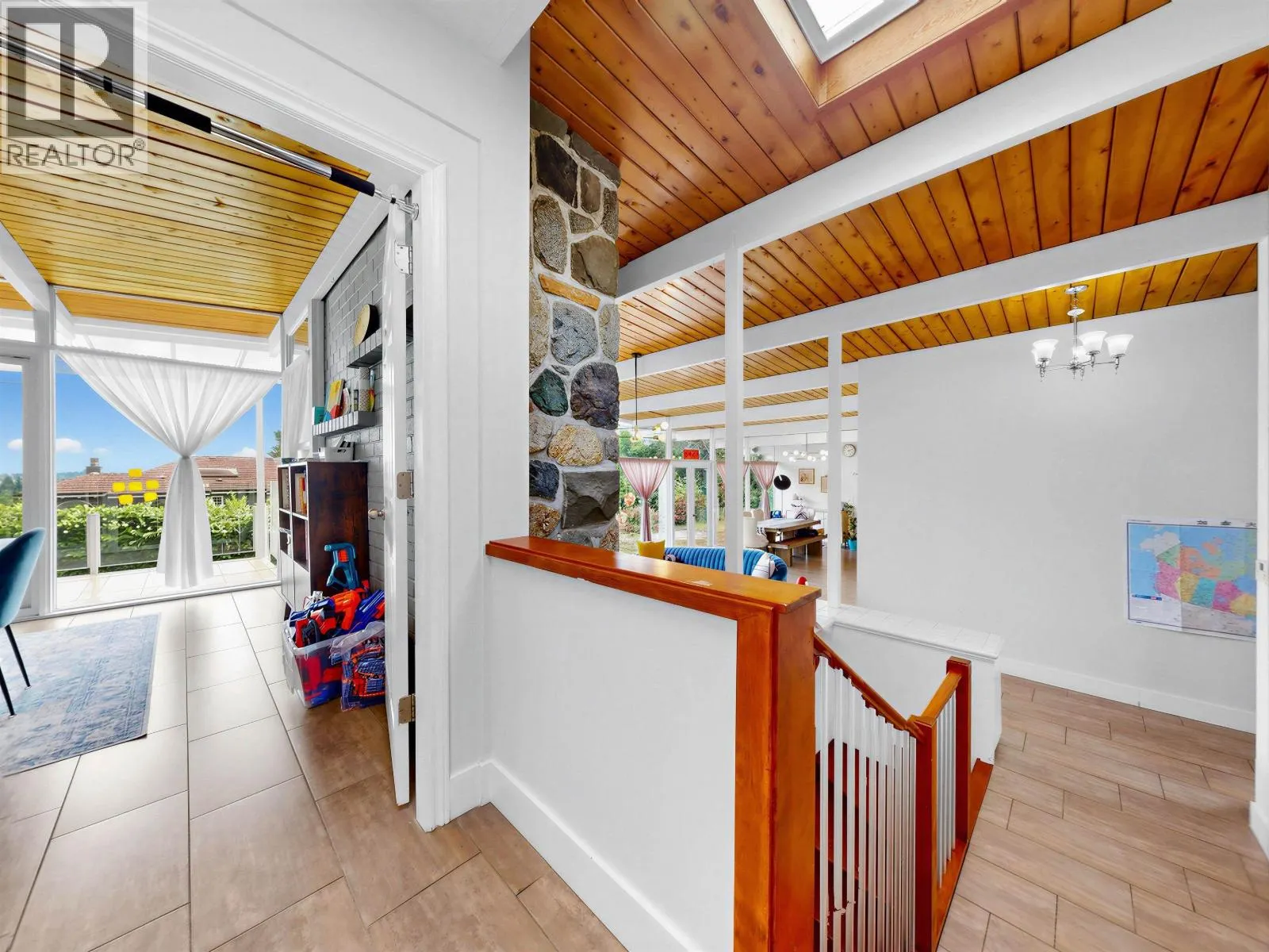 1066 PALMERSTON AVENUE