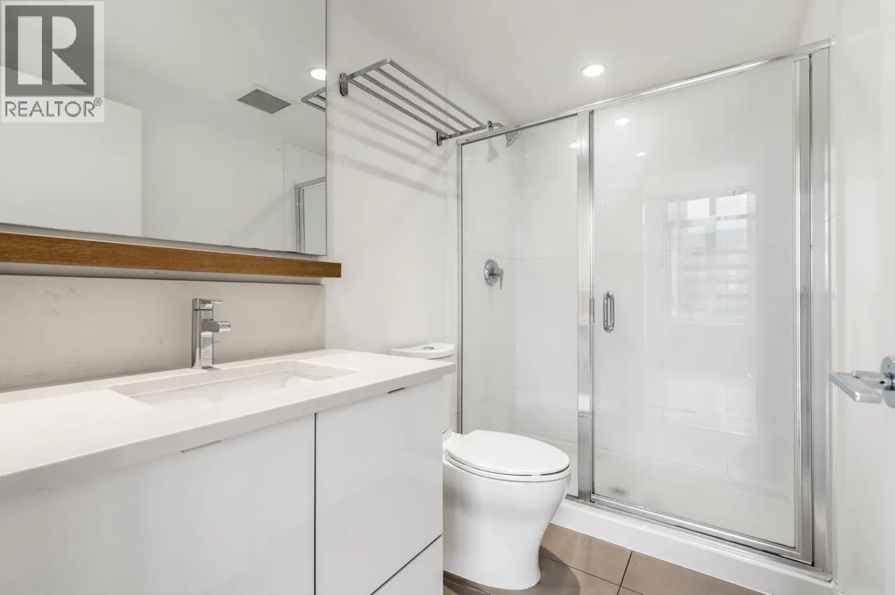 907 200 NELSON'S CRESCENT