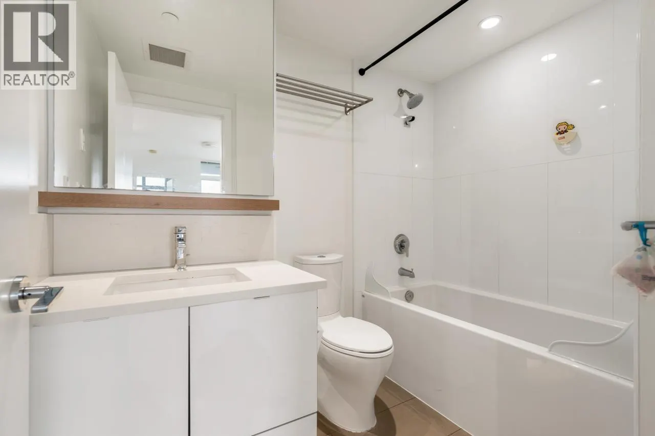 907 200 NELSON'S CRESCENT