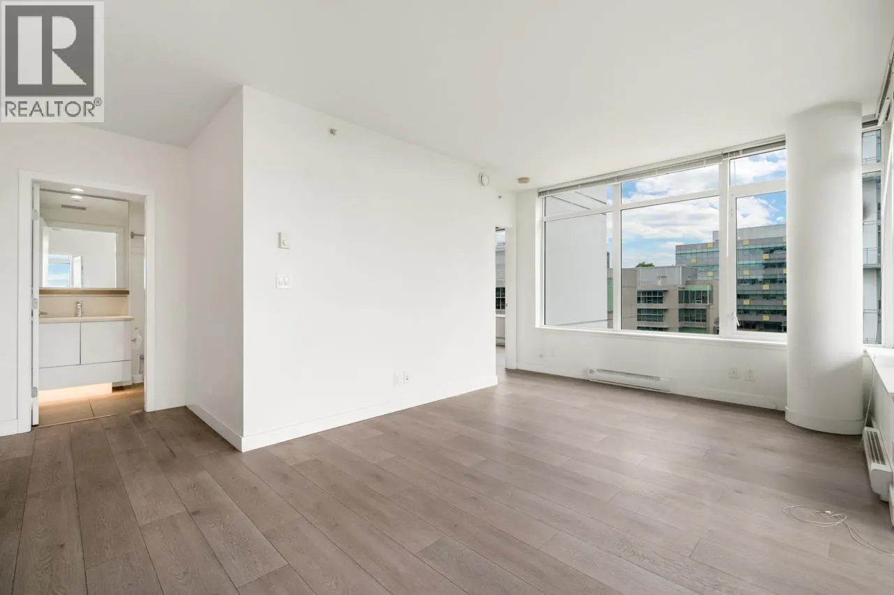 907 200 NELSON'S CRESCENT