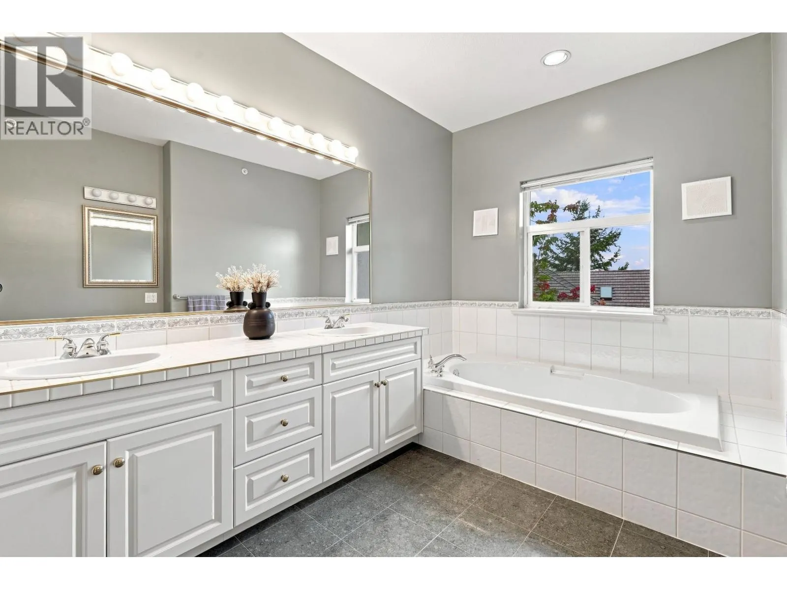 11 915 FORT FRASER RISE