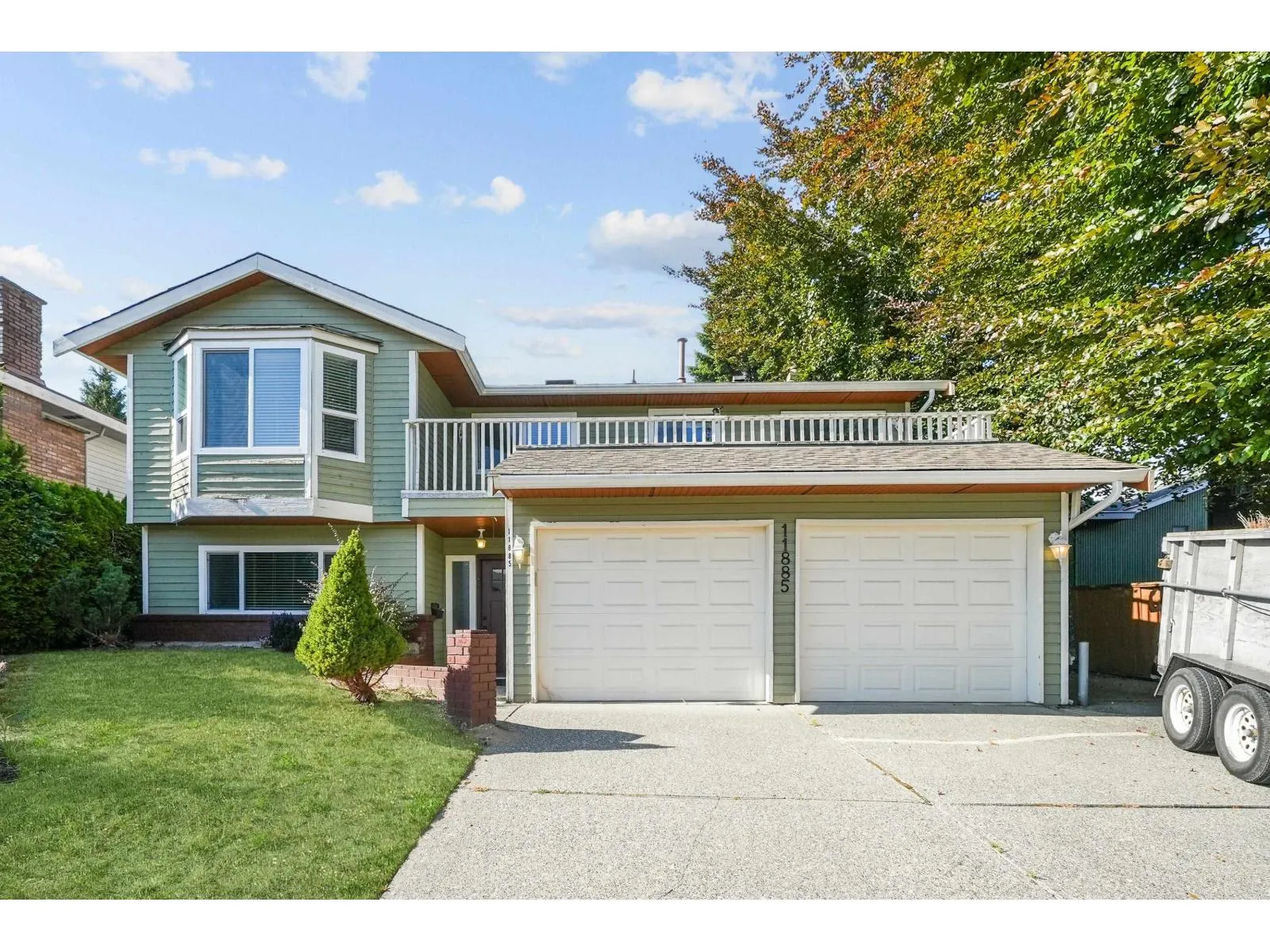 11885 CHATEAU WYND