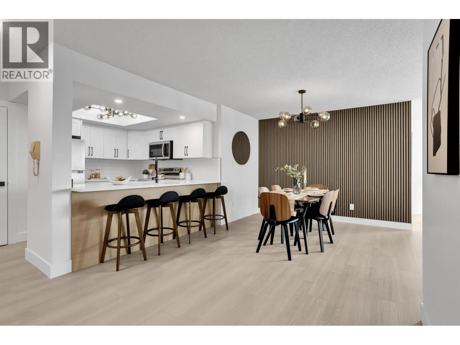 1503 1135 QUAYSIDE DRIVE