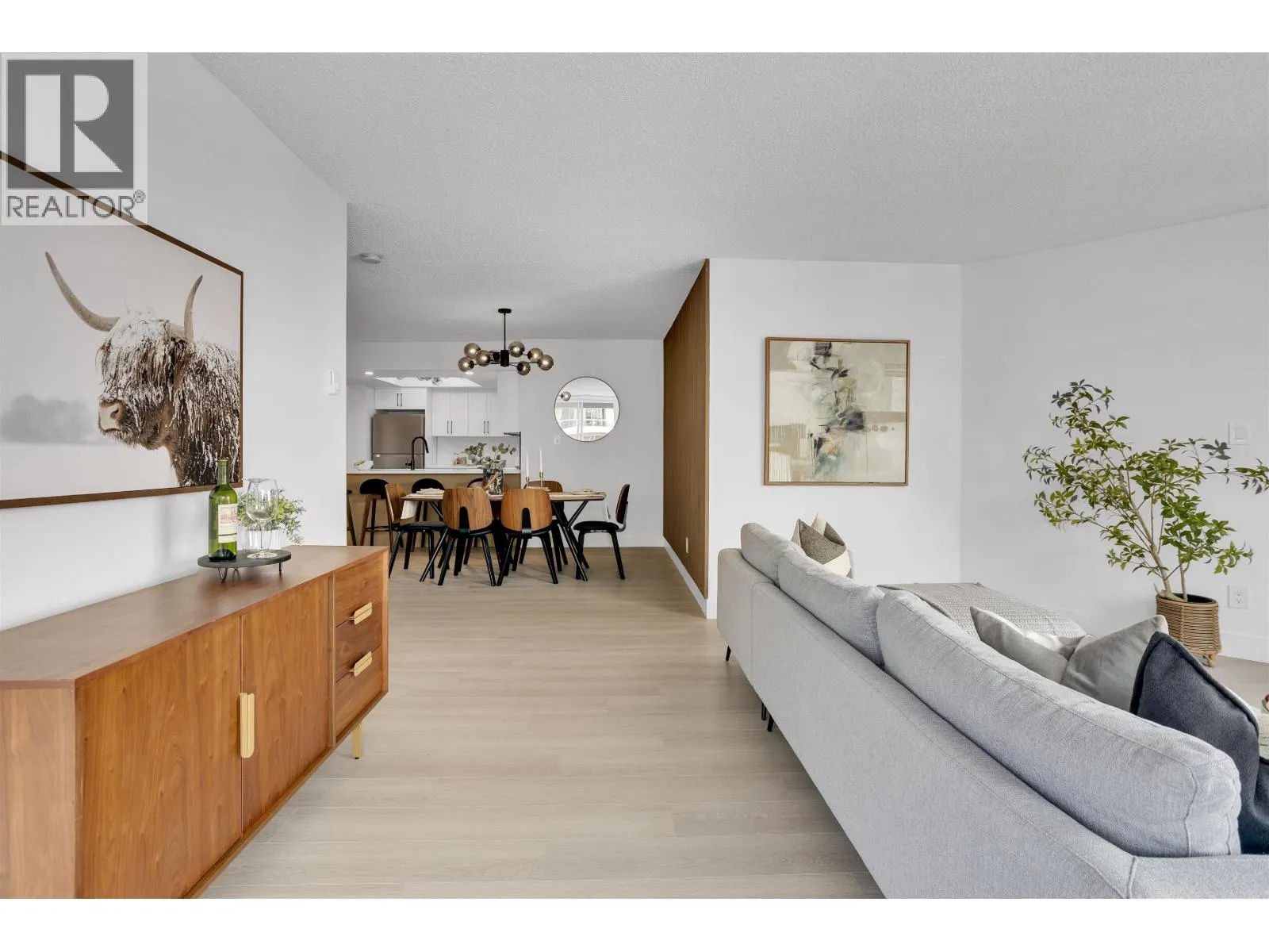 1503 1135 QUAYSIDE DRIVE
