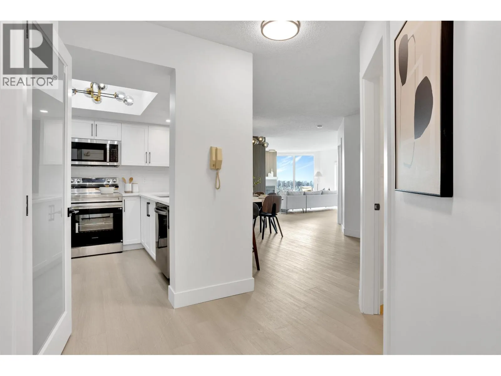 1503 1135 QUAYSIDE DRIVE