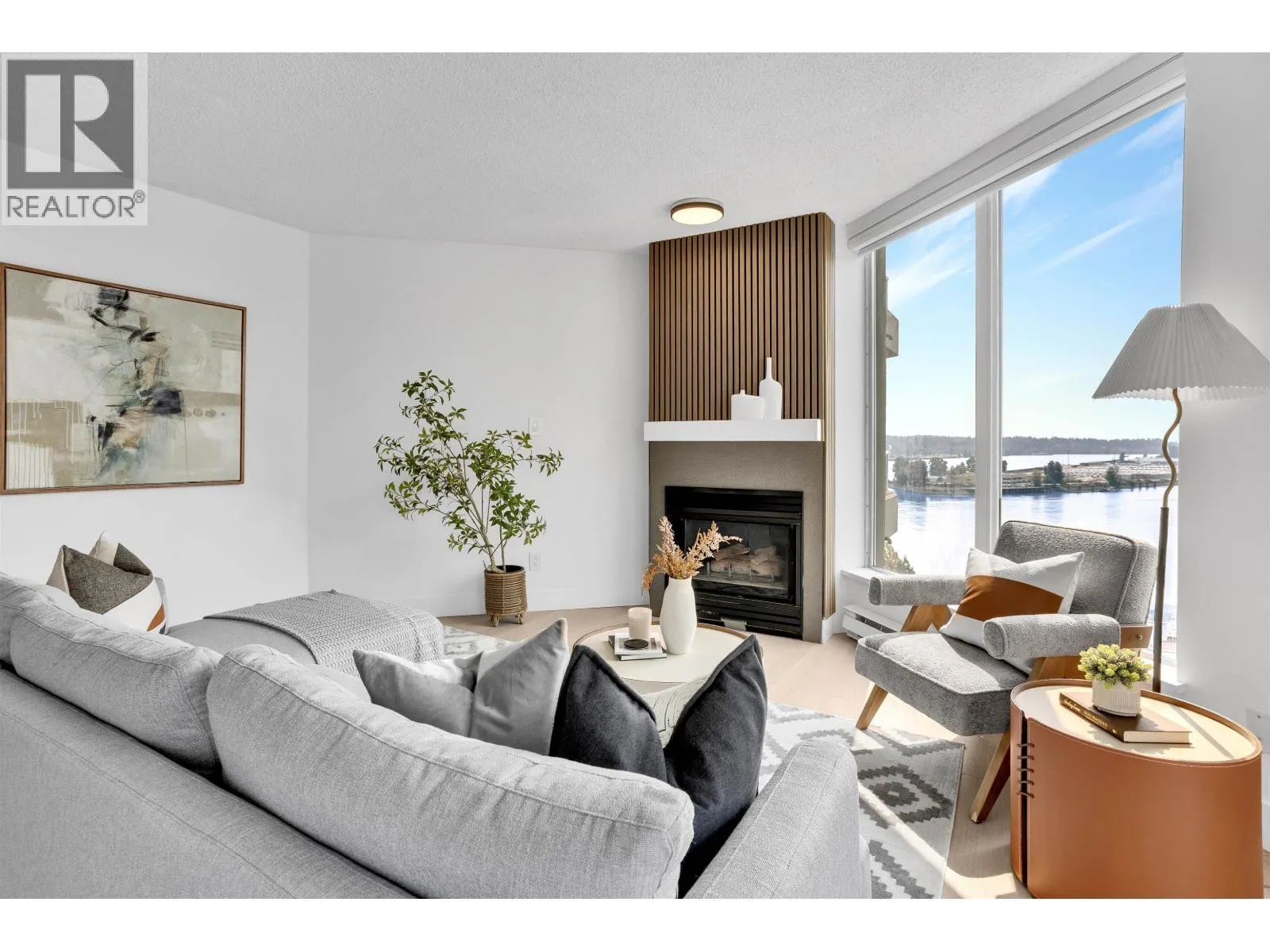 1503 1135 QUAYSIDE DRIVE