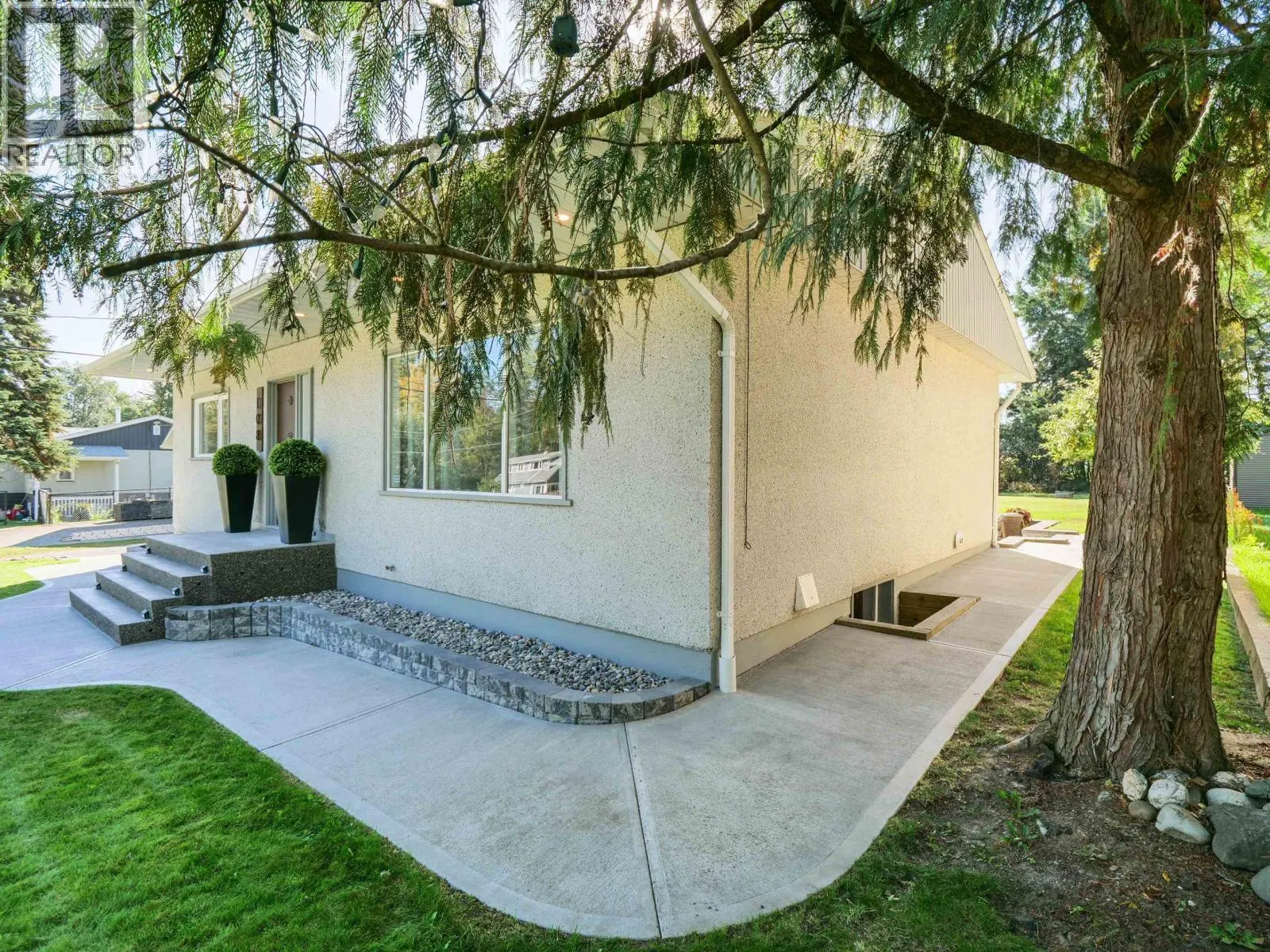 108 GORDON AVENUE