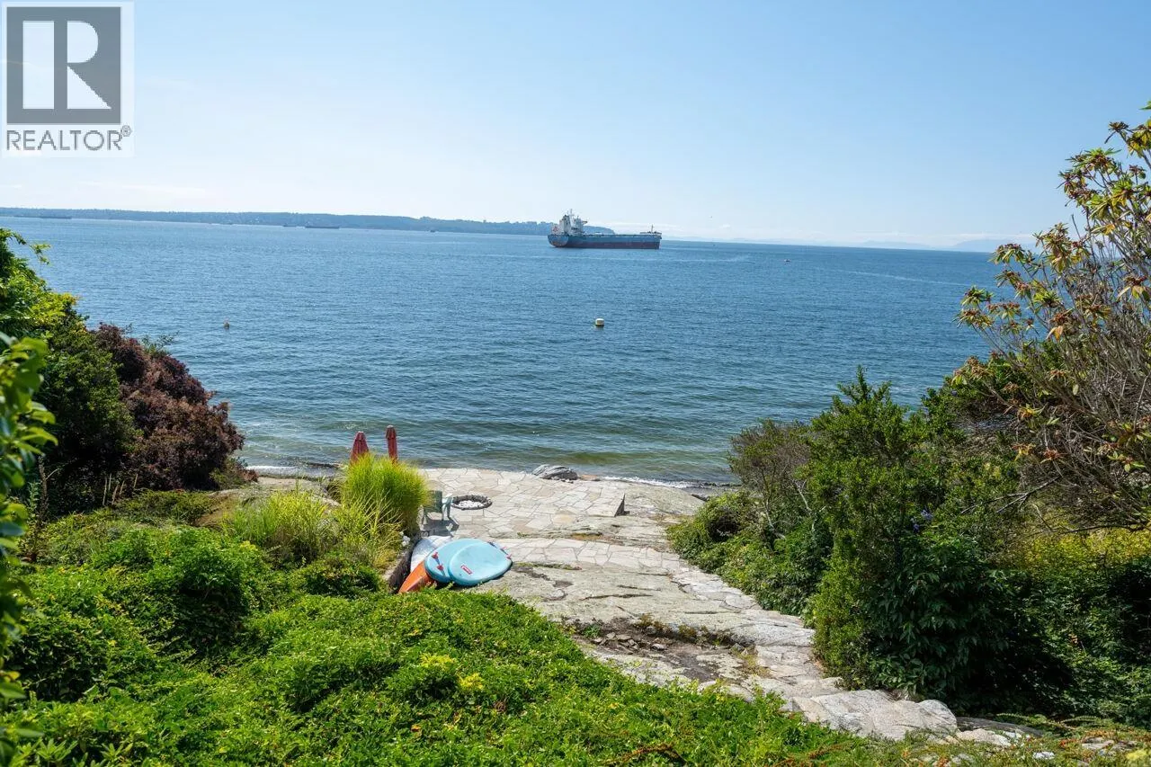 4052 MARINE DRIVE
