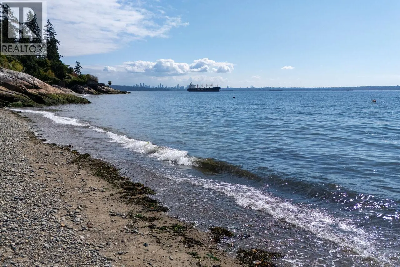 4052 MARINE DRIVE