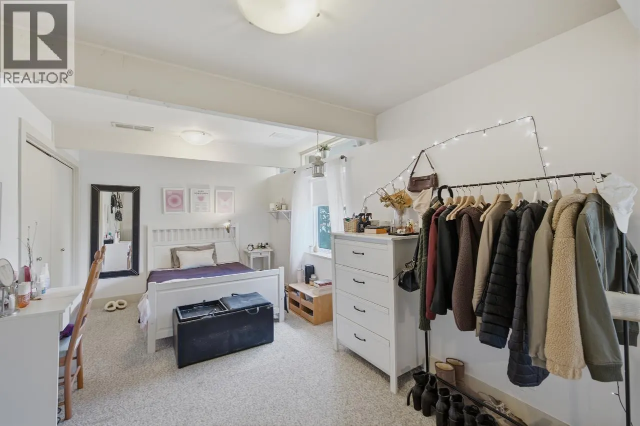 820 YOUNETTE DRIVE