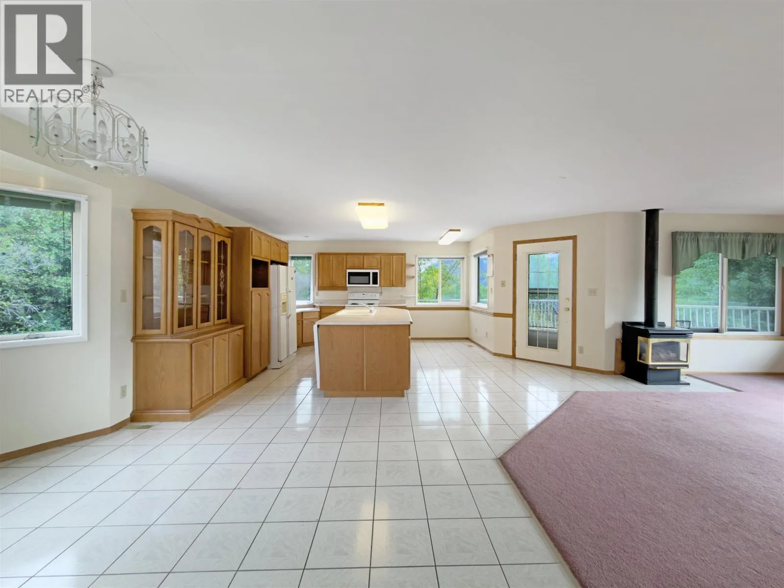 1555 DUNCAN ROAD