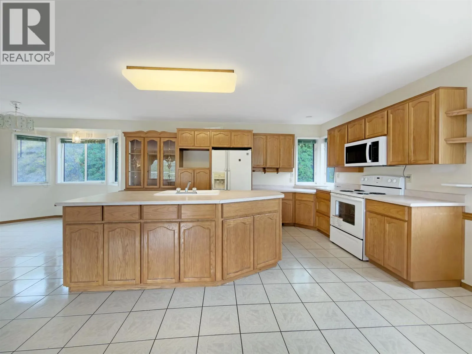 1555 DUNCAN ROAD