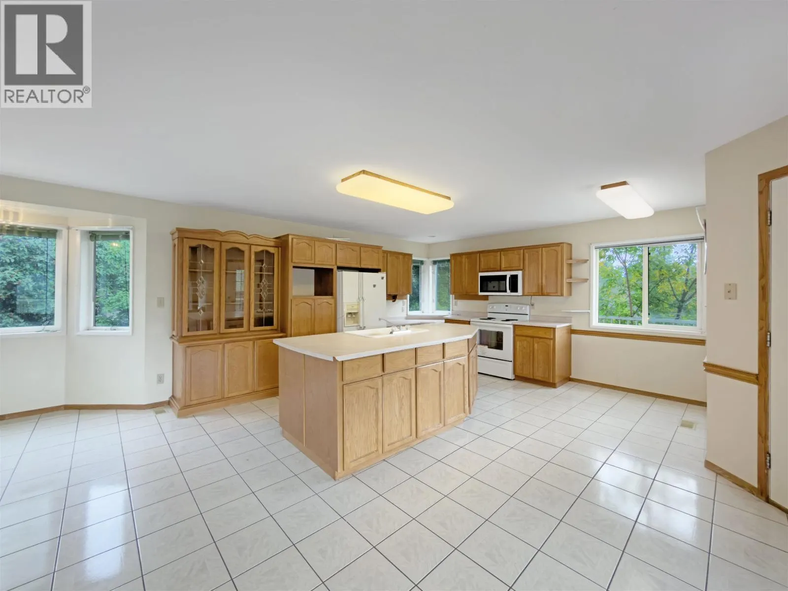 1555 DUNCAN ROAD