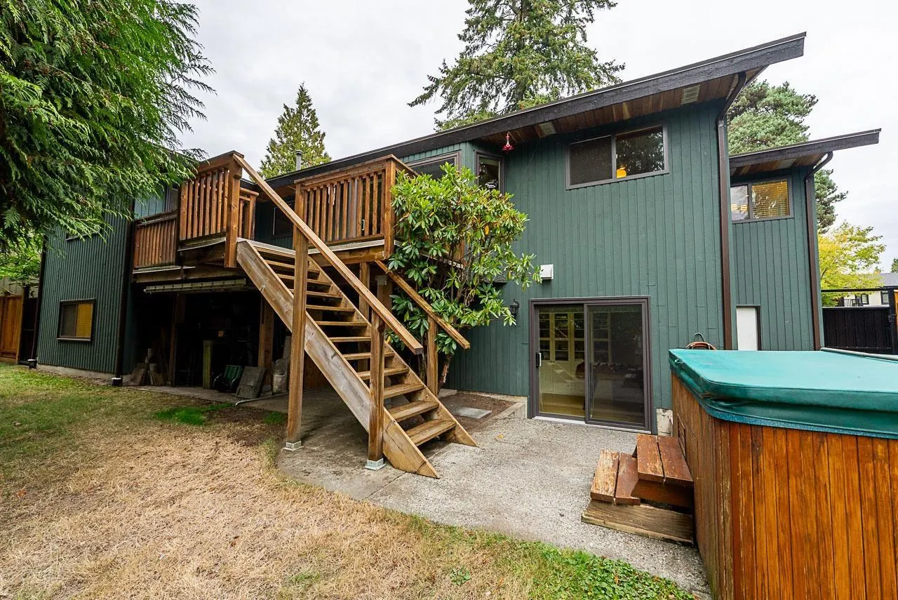 6115 SUNWOOD DRIVE