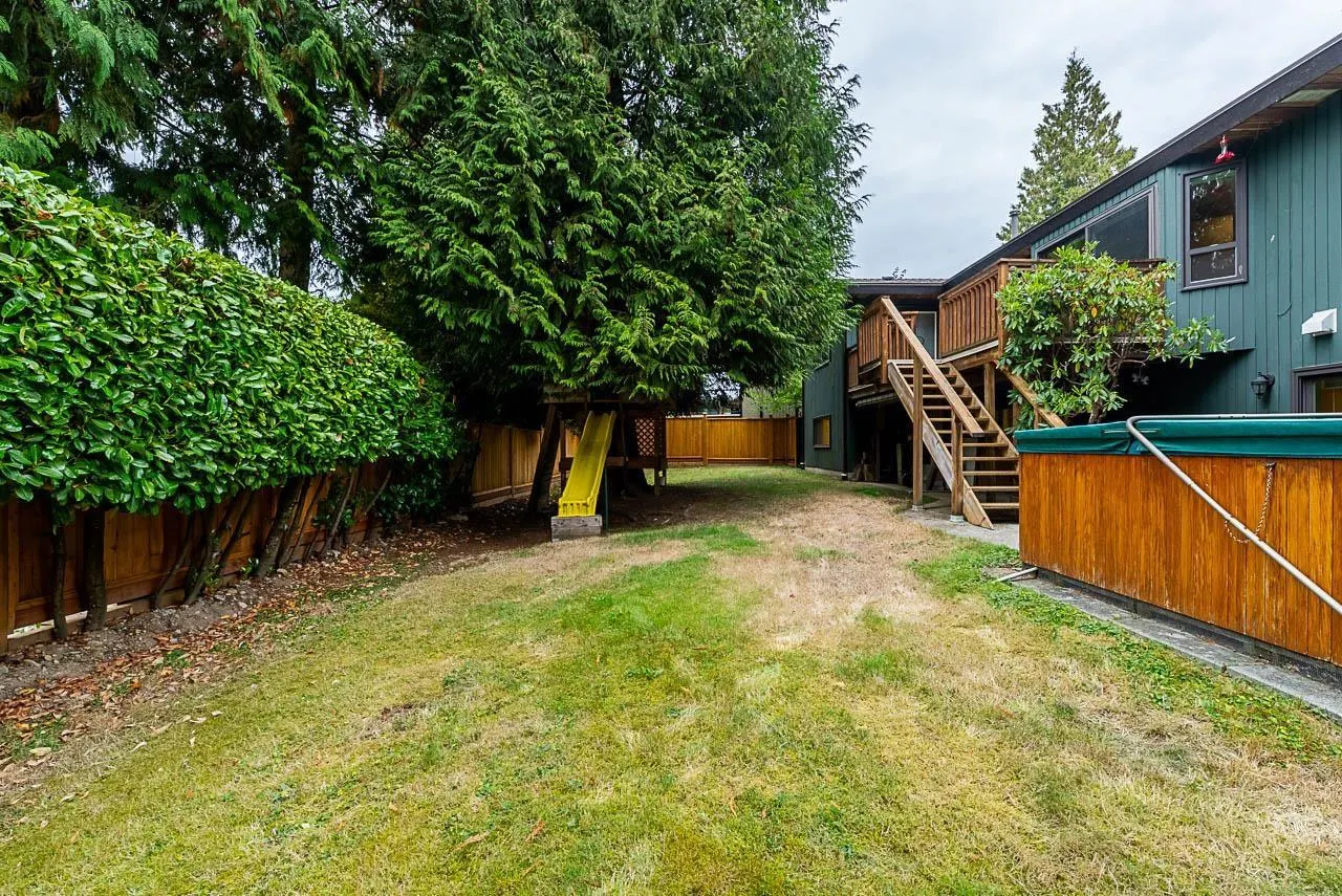 6115 SUNWOOD DRIVE