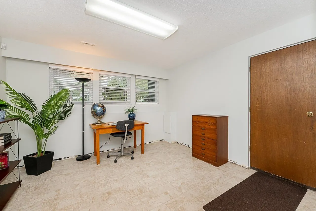 6115 SUNWOOD DRIVE