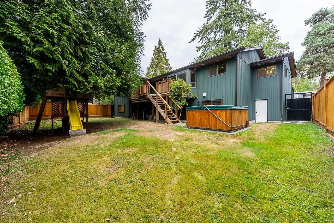 6115 SUNWOOD DRIVE