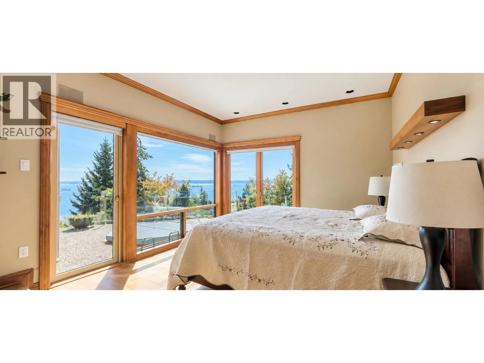 4180B ROSE CRESCENT