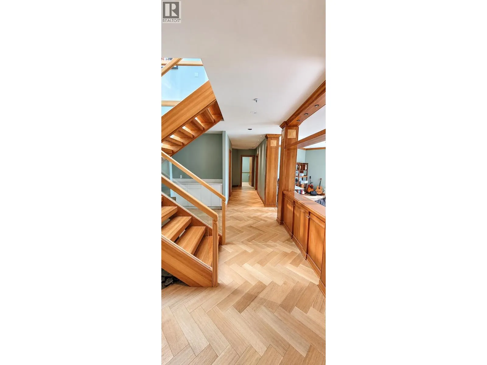 4180B ROSE CRESCENT
