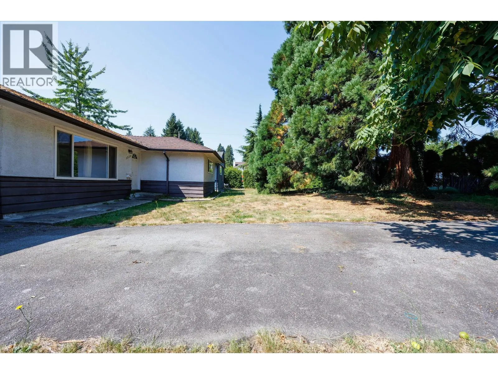 1234 PRAIRIE AVENUE