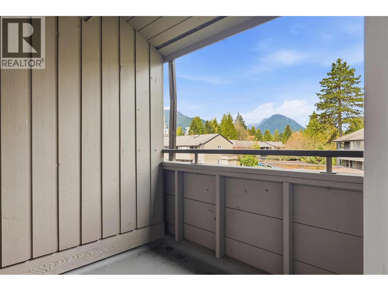 2329 MOUNTAIN HIGHWAY