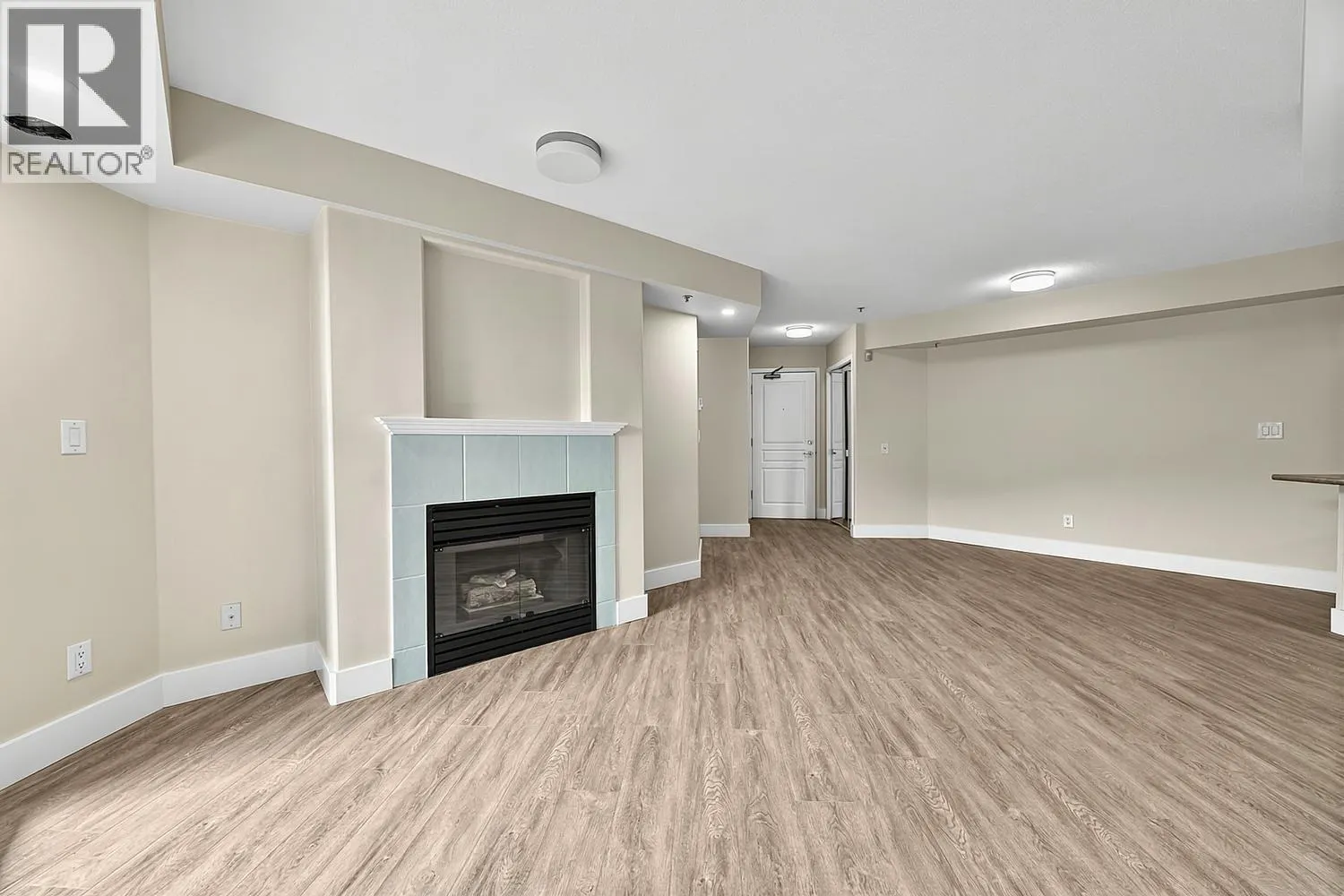 211 214 ELEVENTH STREET