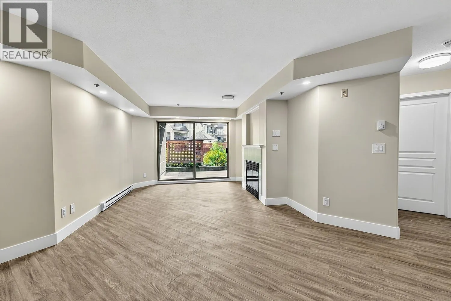 211 214 ELEVENTH STREET
