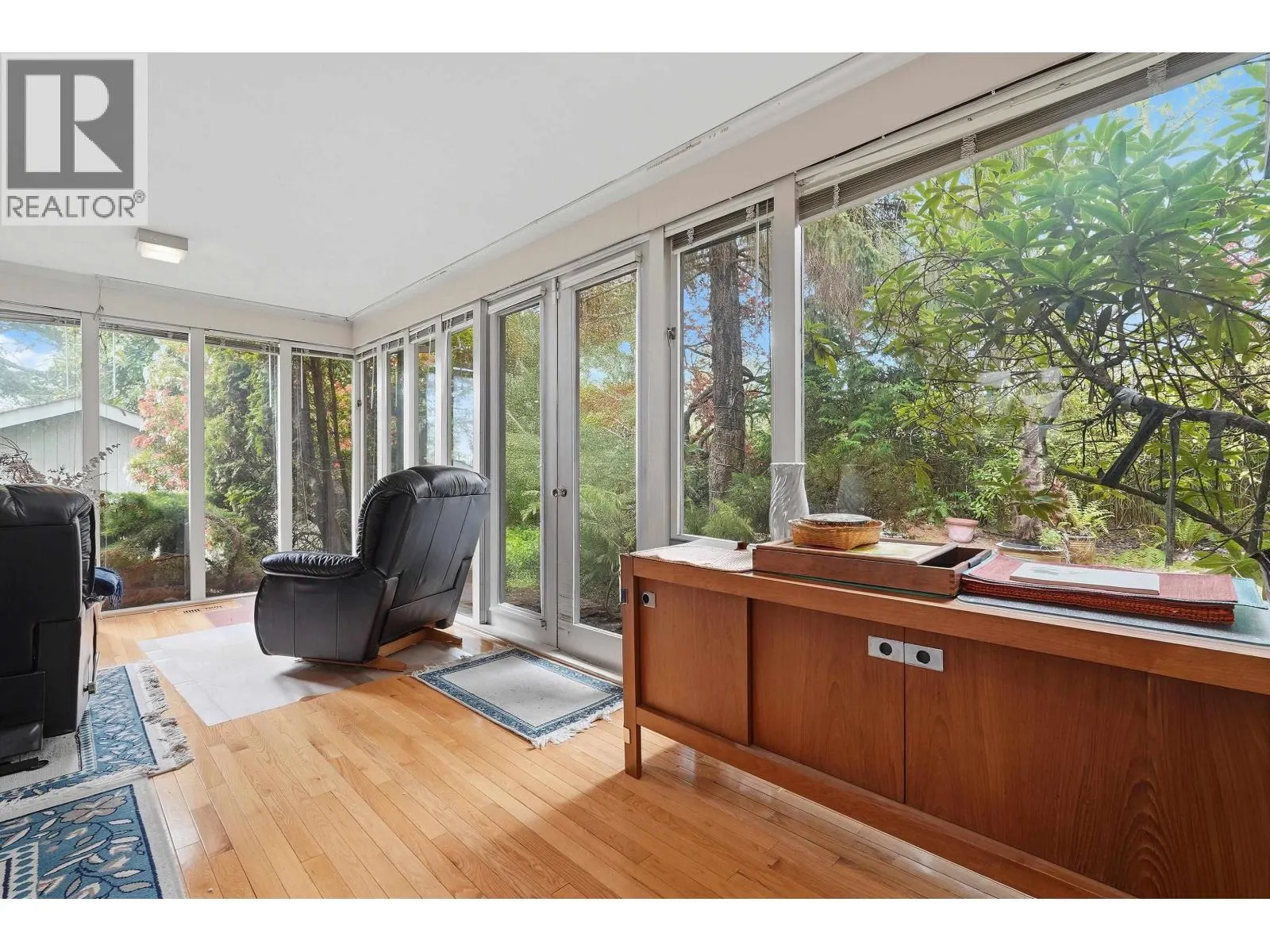 792 W 54TH AVENUE
