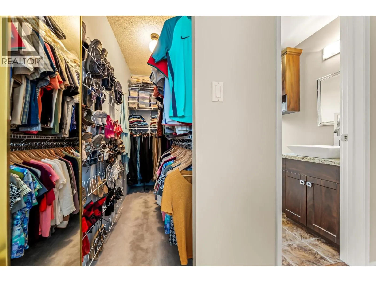 3162 OXFORD STREET