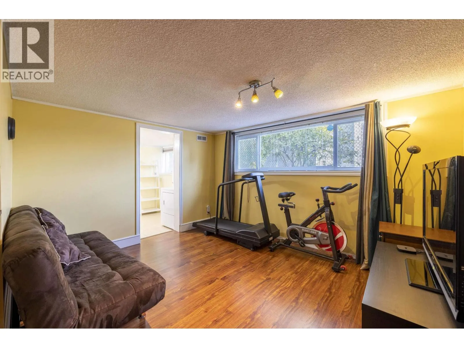 7720 7722 GRAHAM AVENUE