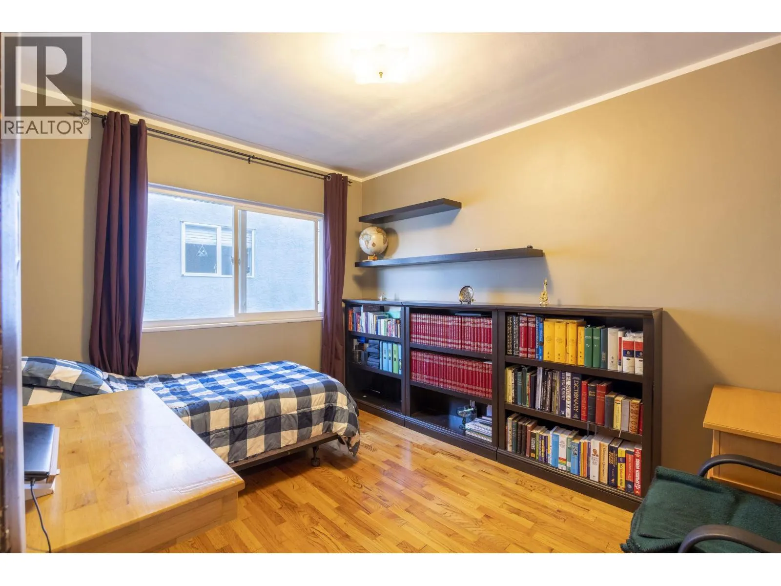 7720 7722 GRAHAM AVENUE