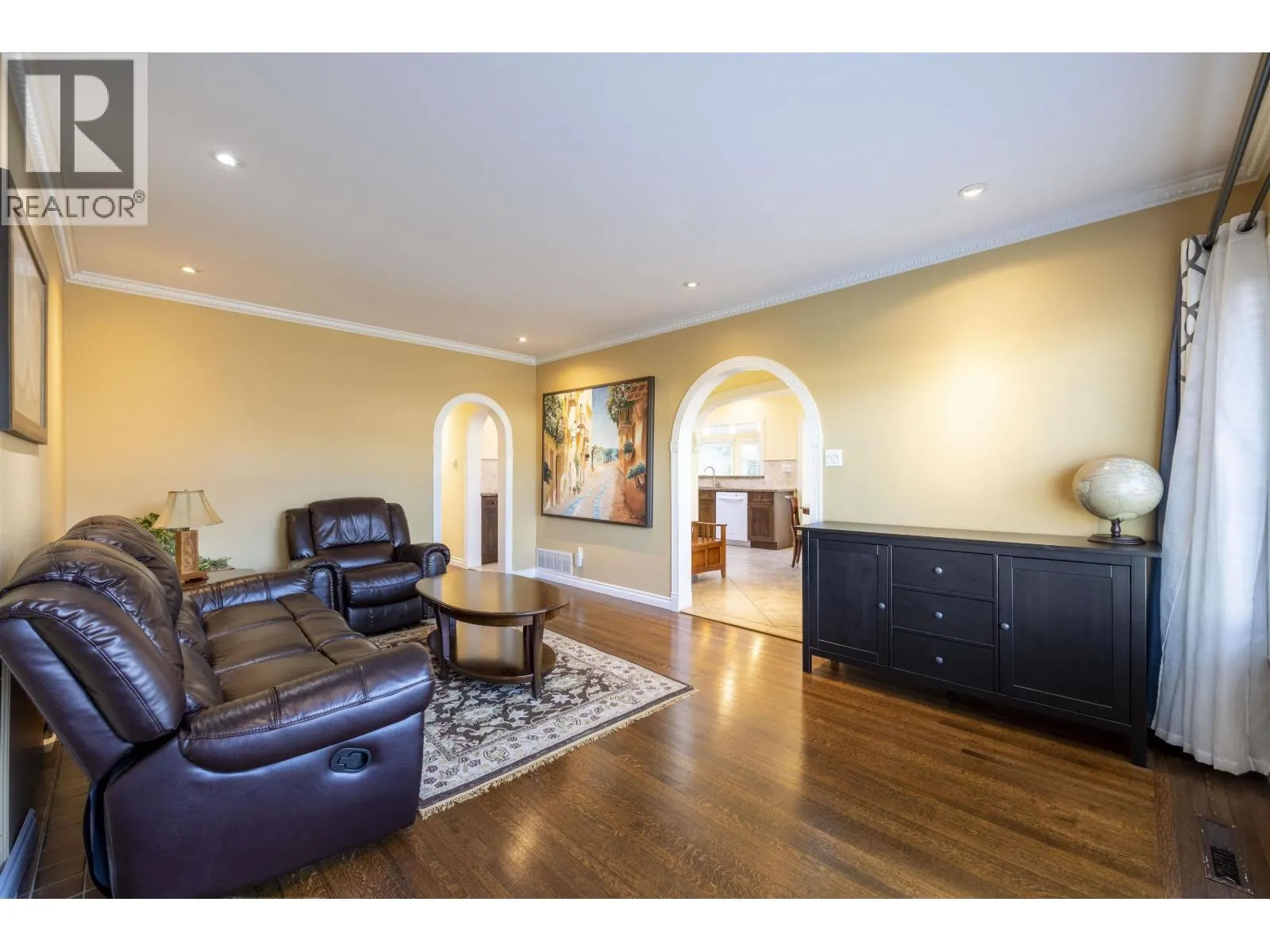 7720 7722 GRAHAM AVENUE