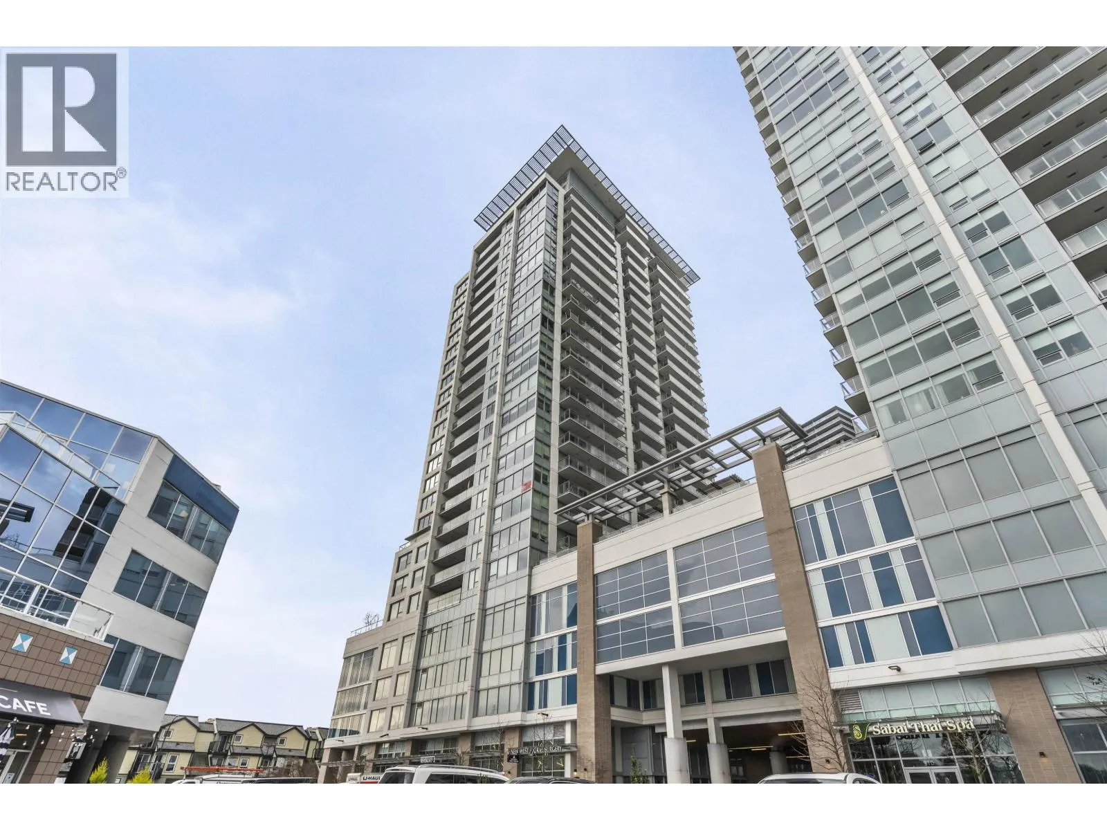1803 988 QUAYSIDE DRIVE