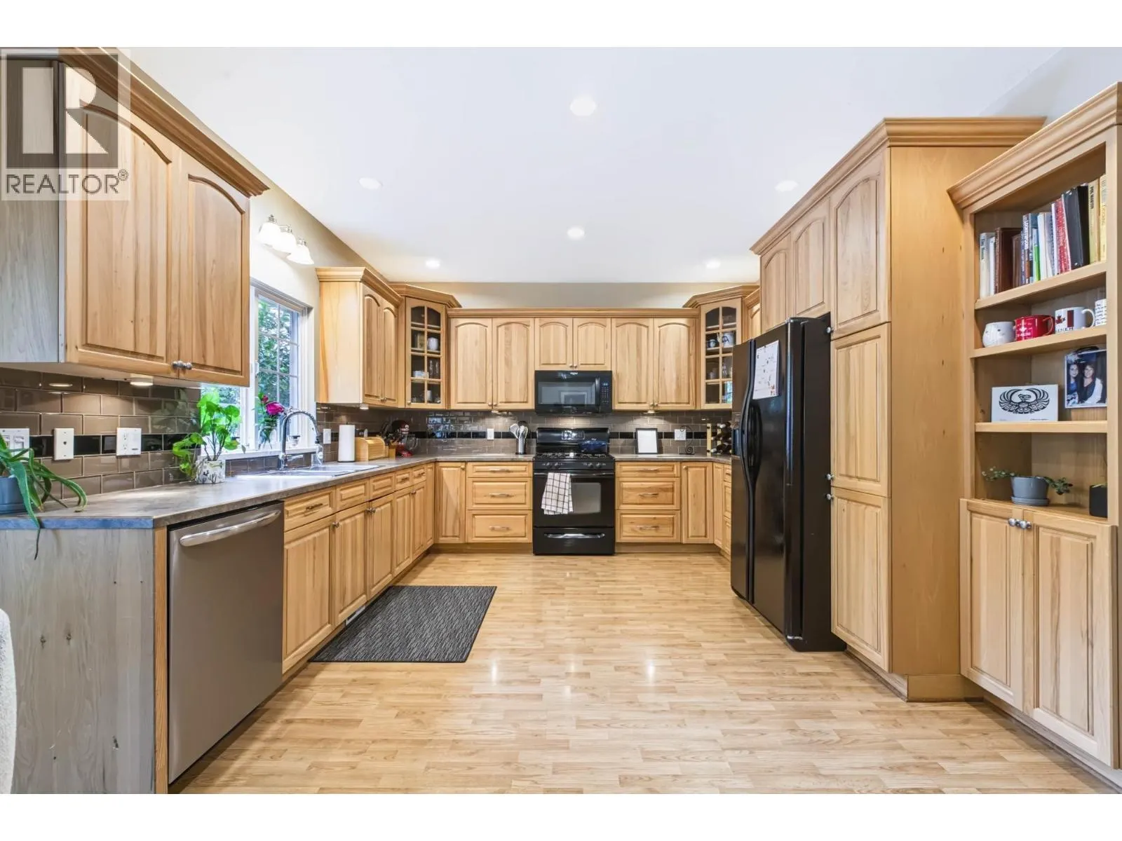1545 DUNCAN DRIVE