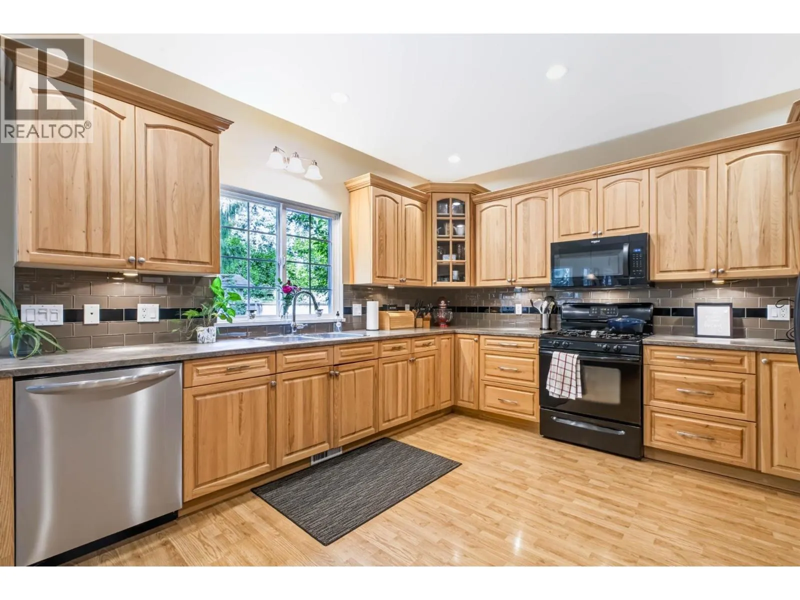 1545 DUNCAN DRIVE