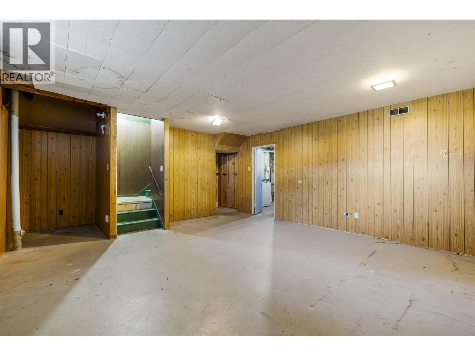 1310 TINA WAY