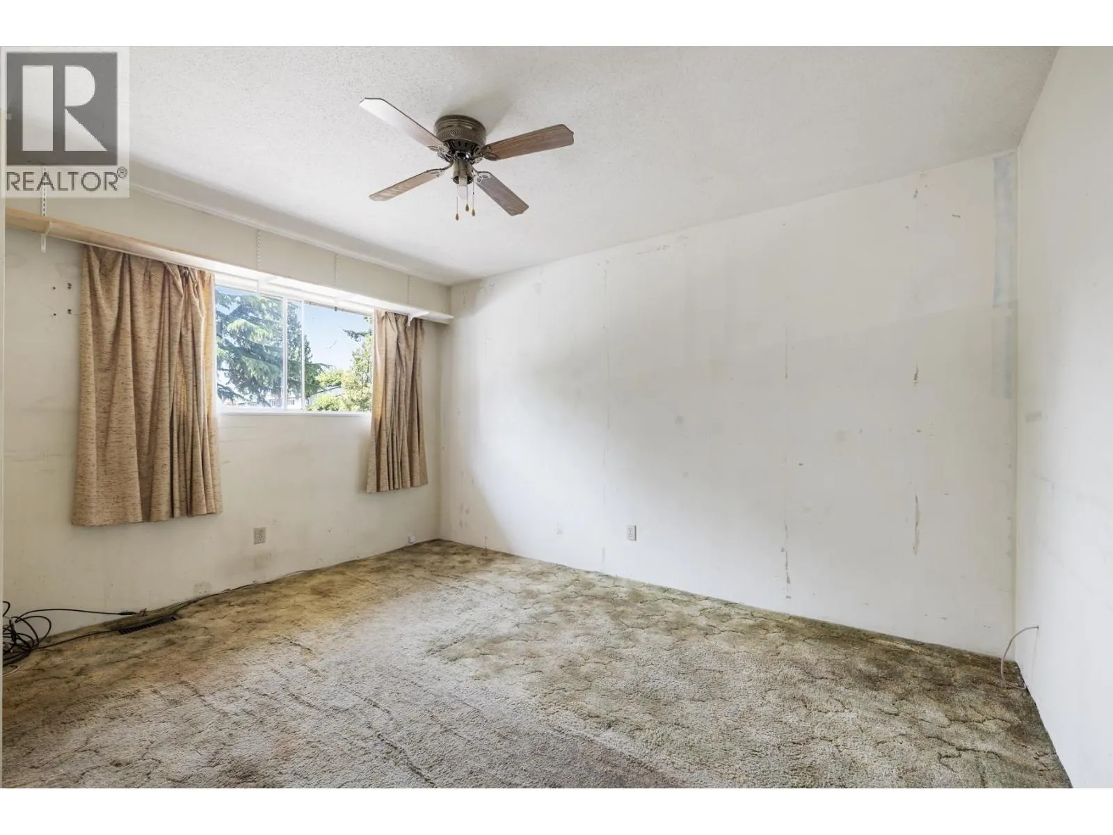 1310 TINA WAY