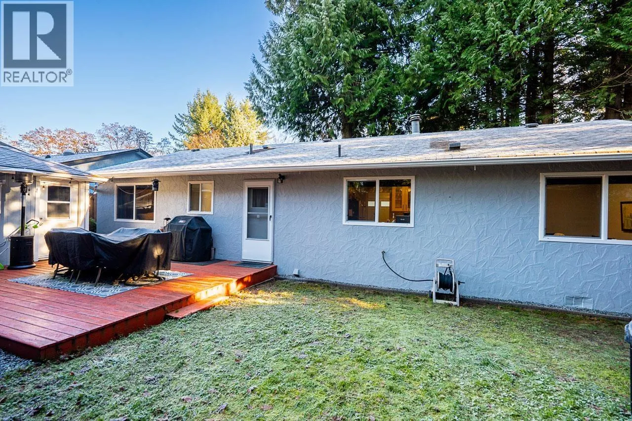 1668 CONNAUGHT DRIVE
