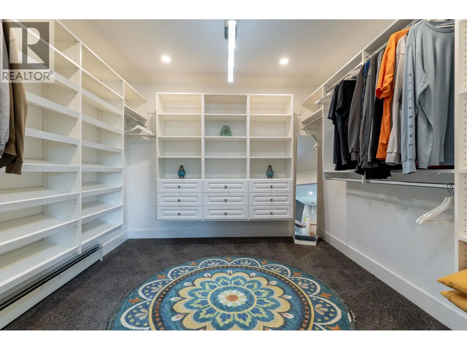 5365 MAPLE CRESCENT